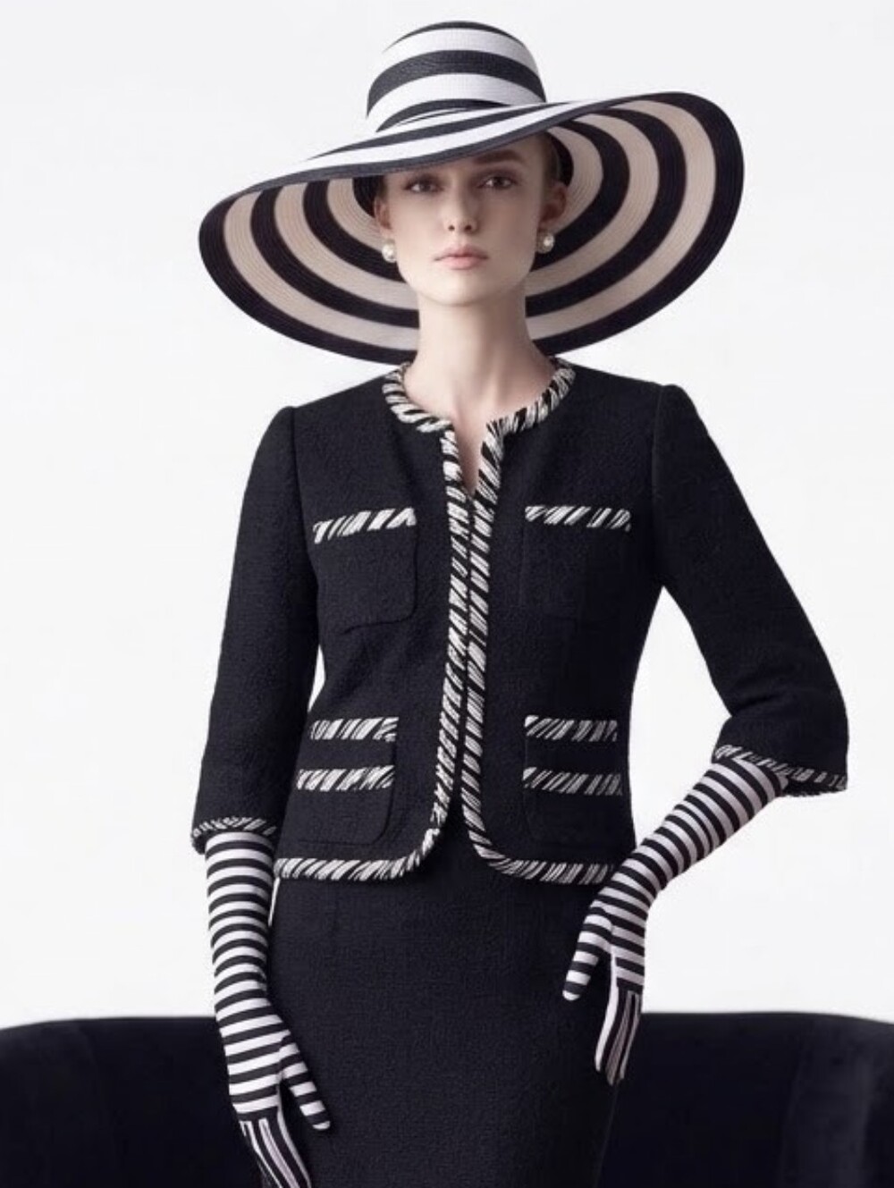 Gorgeous Classic Black White Striped Wide Brim Floppy Hat